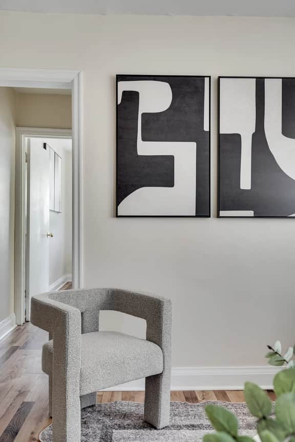 Cozy 2BR – Walk to Downtown & University!