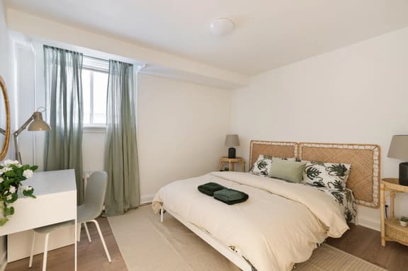 2-BR Tropical Boho-Chic Gem in Ottawa's Heart